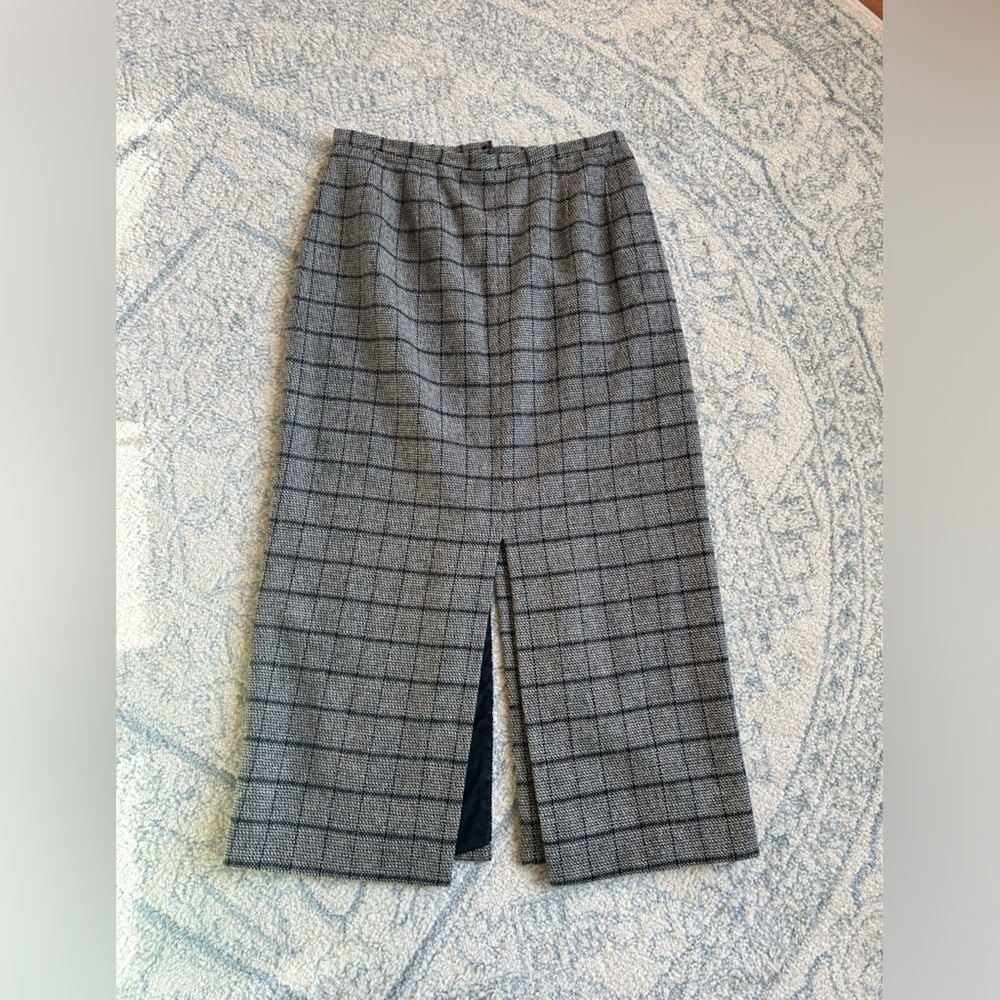 Harvé Benard Vintage 90s 100% Wool Plaid Skirt Women’s size 14